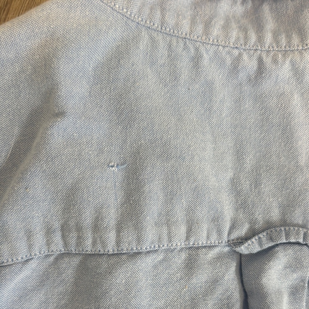 Men's Light Blue A&E Button-Down Shirt- Medium - Picture 3 of 4